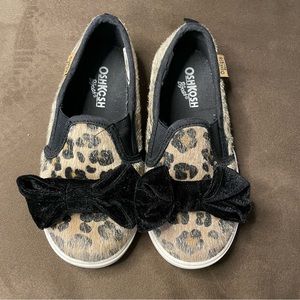 OSHKOSH Animal Print with Bow Slip on girls sneakers 11